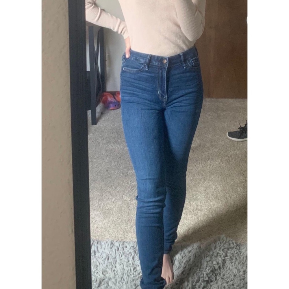 Blue hollister jeans